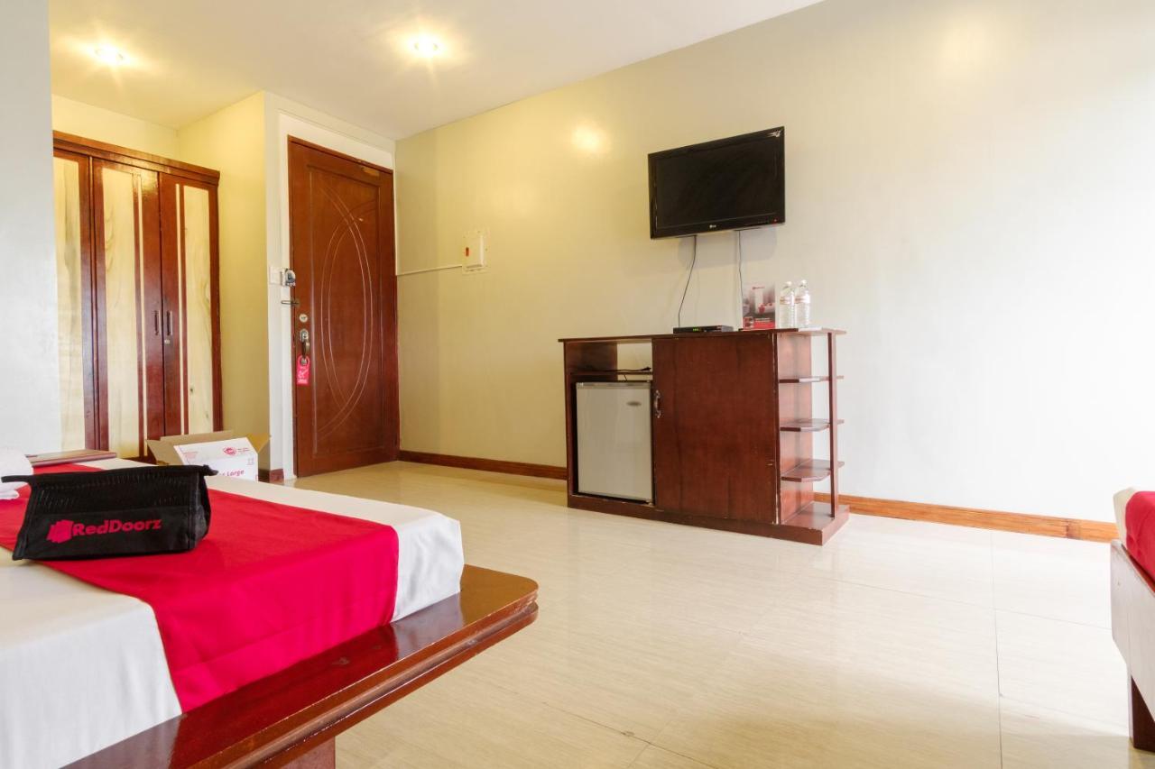 Hotel Reddoorz Near Camp Montelibano Bacolod Exterior foto